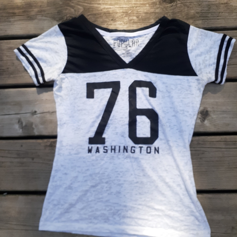 Washington tee black and white